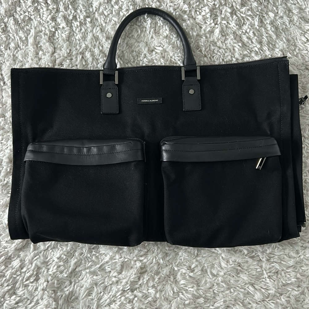 NWOT!! HOOK & ALBERT Garment Weekender Bag